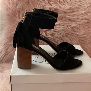 Steve Madden Black Sandal